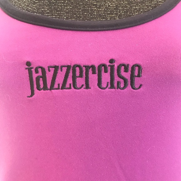 Jazzercise Athletic Top with built-in bras, size M - Picture 3 of 8